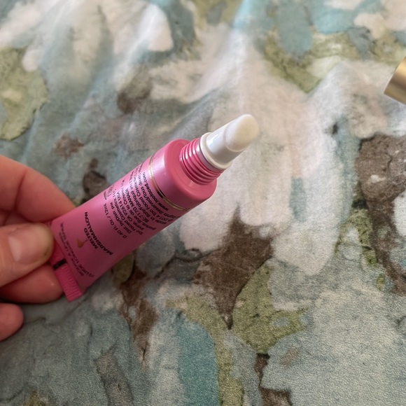 Melted Lipstick Too Faced - Picture 2 of 2